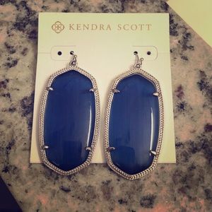 NWT Kendra Scott Danielle Cat’s Eye Danielle